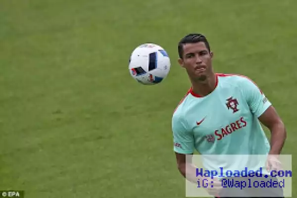Cristiano Ronaldo looks sharp & fit as he gets ready to lead Portugal to EURO 2016 glory (photos)